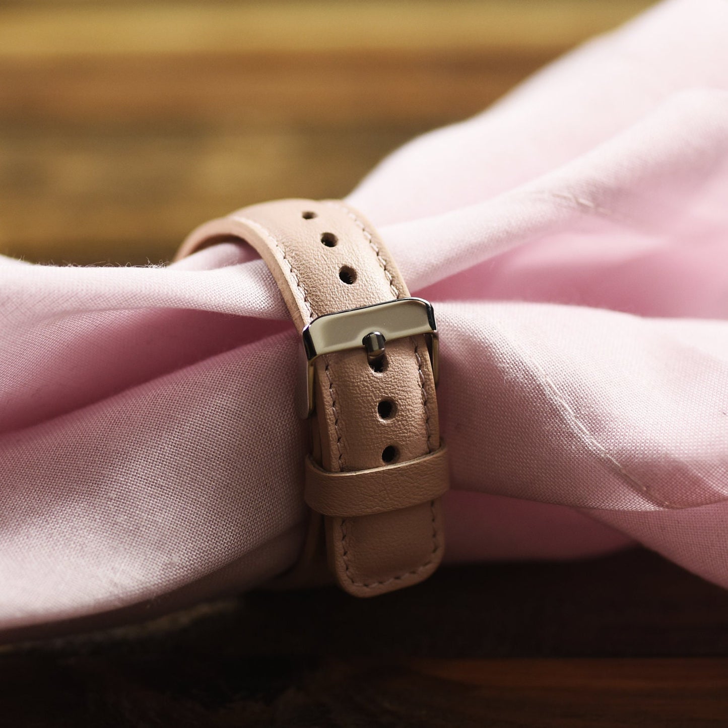 Nude Pink Apple Watch Band 38mm 40mm 42mm 44mm for Apple Watch Series 1 2 3 4 5 6 & SE, Premium Leather Apple Watch Strap, iWatch Band Women