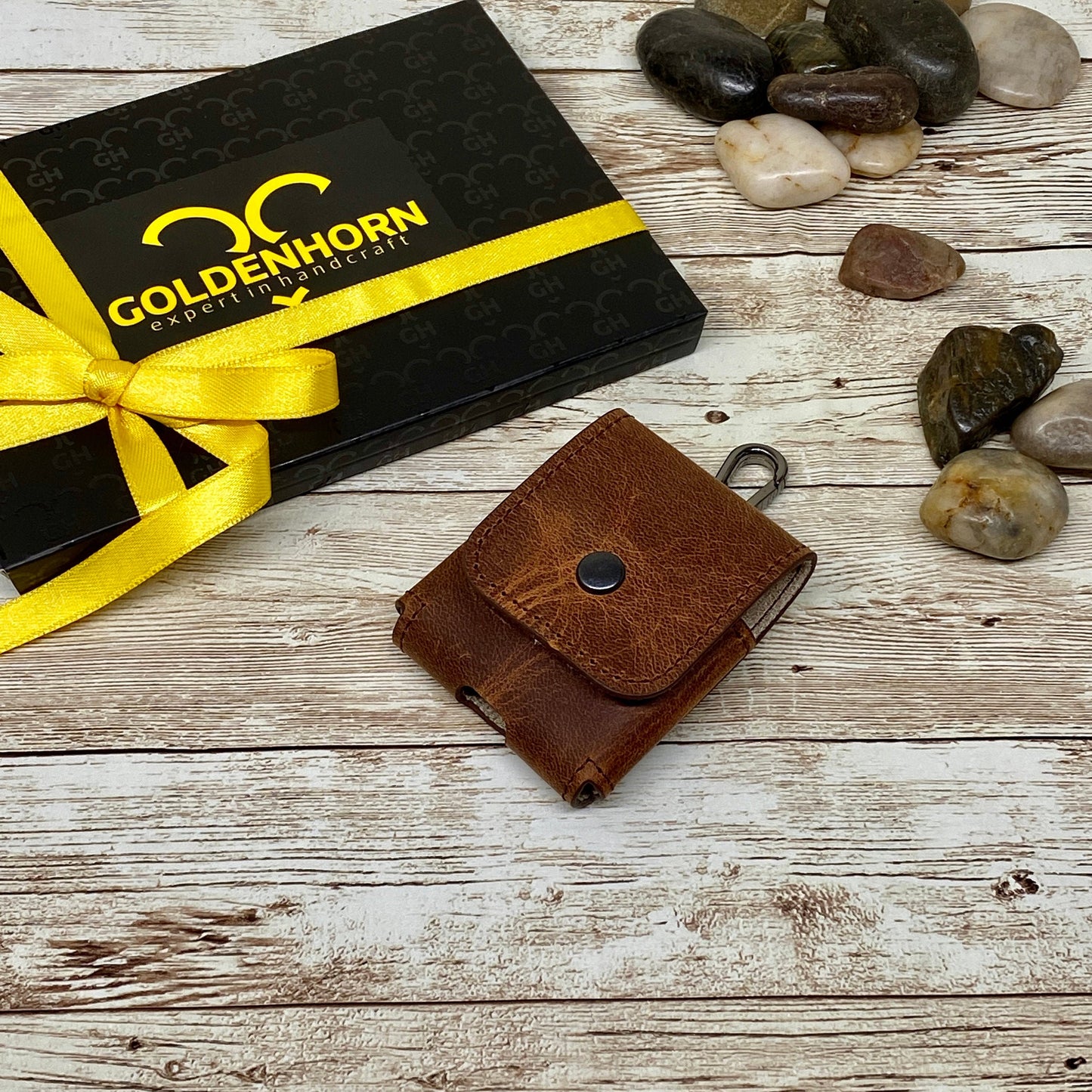 Brown AirPods Case with Keychain, Personalized AirPods Leather Case Cover, Airpod Pro Case, Leather Airpod Pro Case, Engraved AirPods Case,