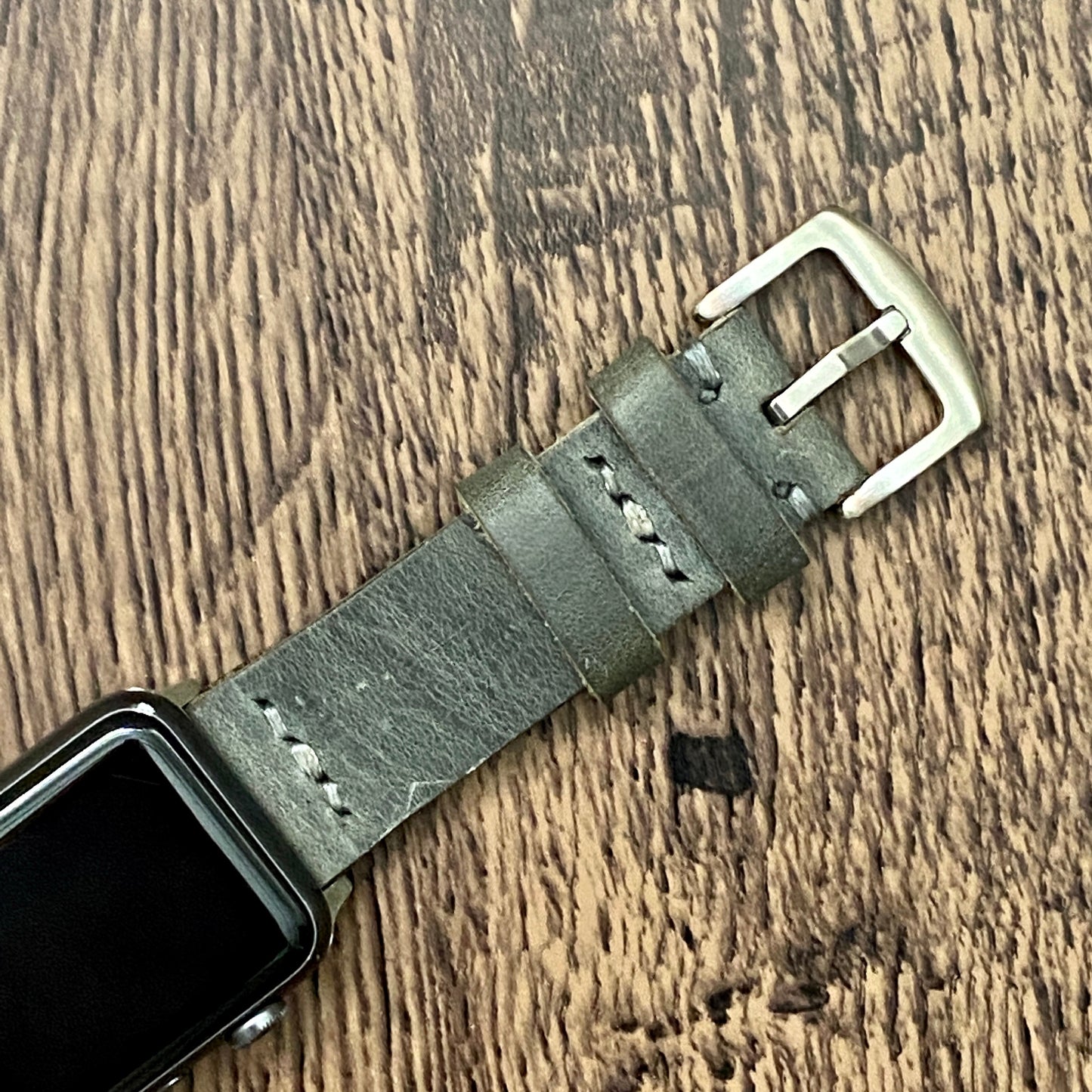 Light Gray Genuine Leather Apple Watch Band, 100 % Hand Cut and Hand Stitched Apple Band 42mm, 38mm, 40mm, 44mm for Series 1-2-3-4-5-6