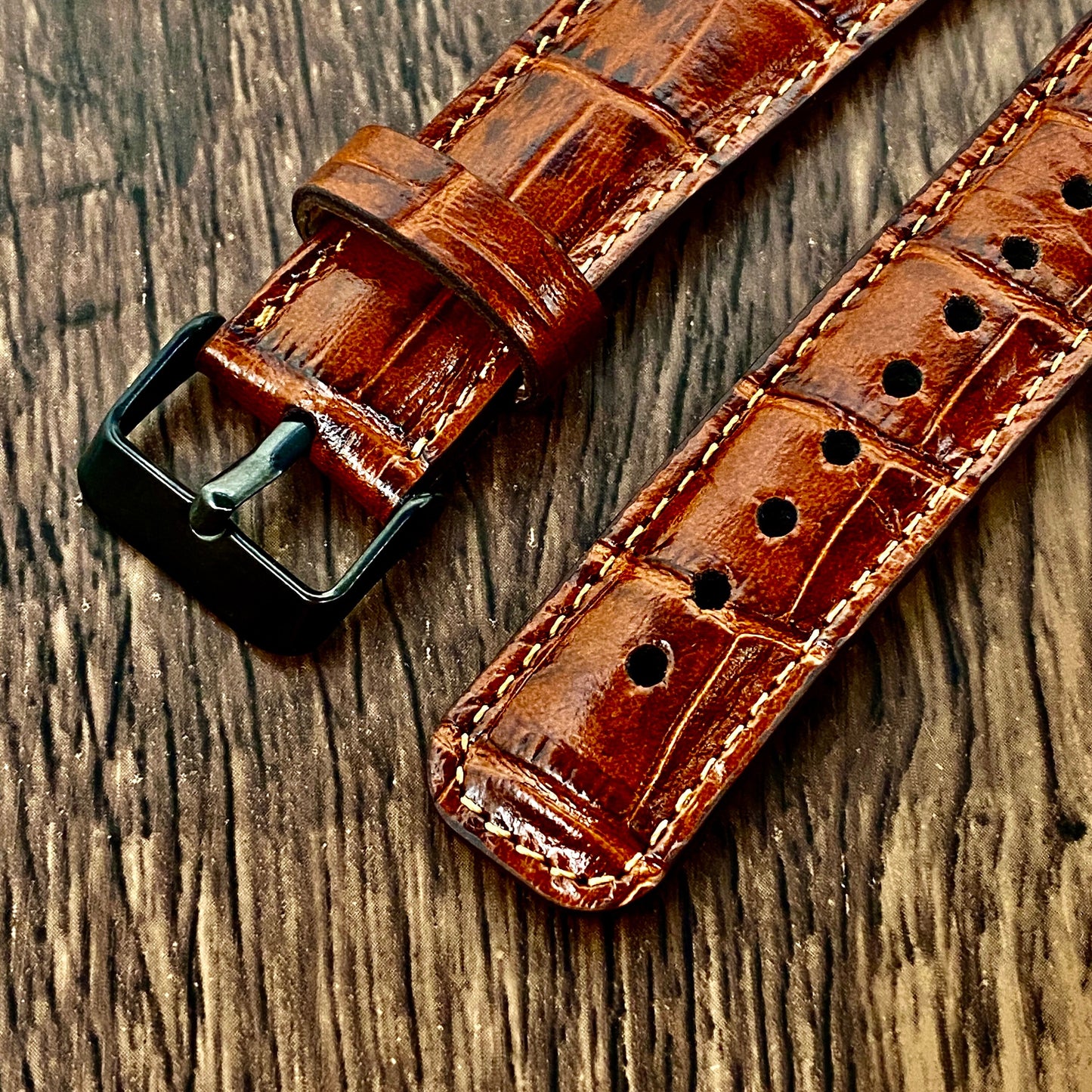 Brown Croco Pattern Leather Apple Watch band, 44 mm, 42 mm, 40 mm, 38 mm for series 1-6 Free Laser Engraving